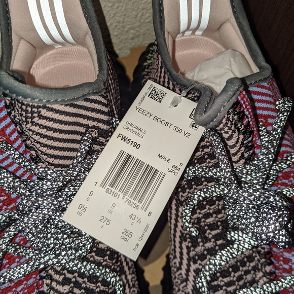 Adidas Yeezy Boost 350 V2 Yecheil